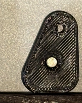 Magnet installed in locking latch